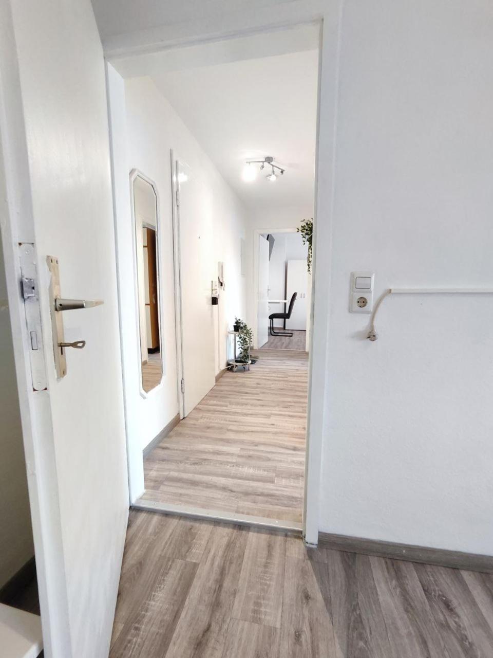 New High Speed Wifi - Elegantes 2 Schlafzimmer Apart Mit 3 Betten Pforzheim Kültér fotó