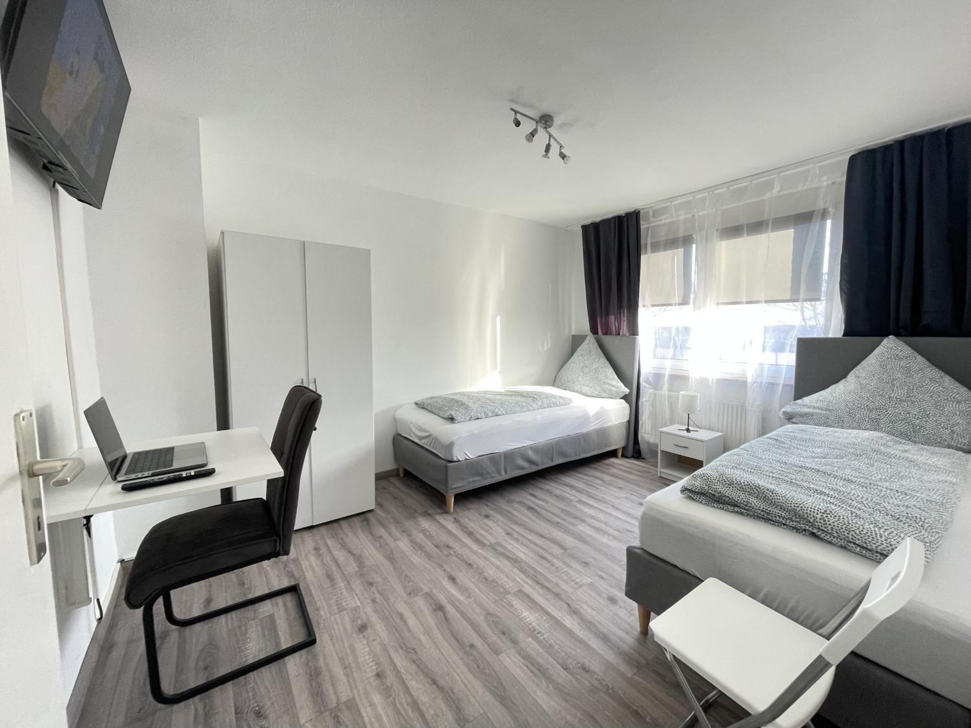 New High Speed Wifi - Elegantes 2 Schlafzimmer Apart Mit 3 Betten Pforzheim Kültér fotó