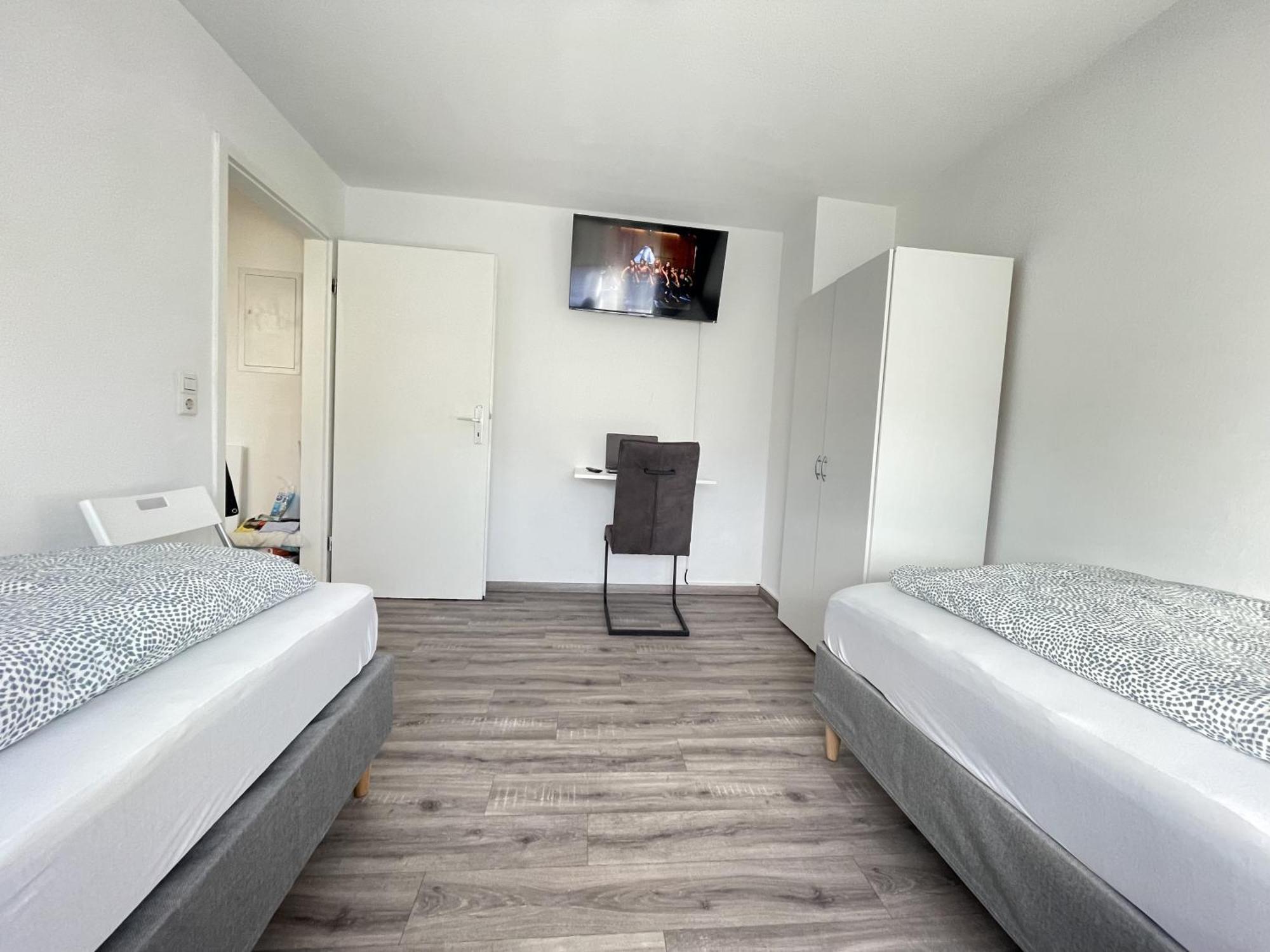 New High Speed Wifi - Elegantes 2 Schlafzimmer Apart Mit 3 Betten Pforzheim Kültér fotó